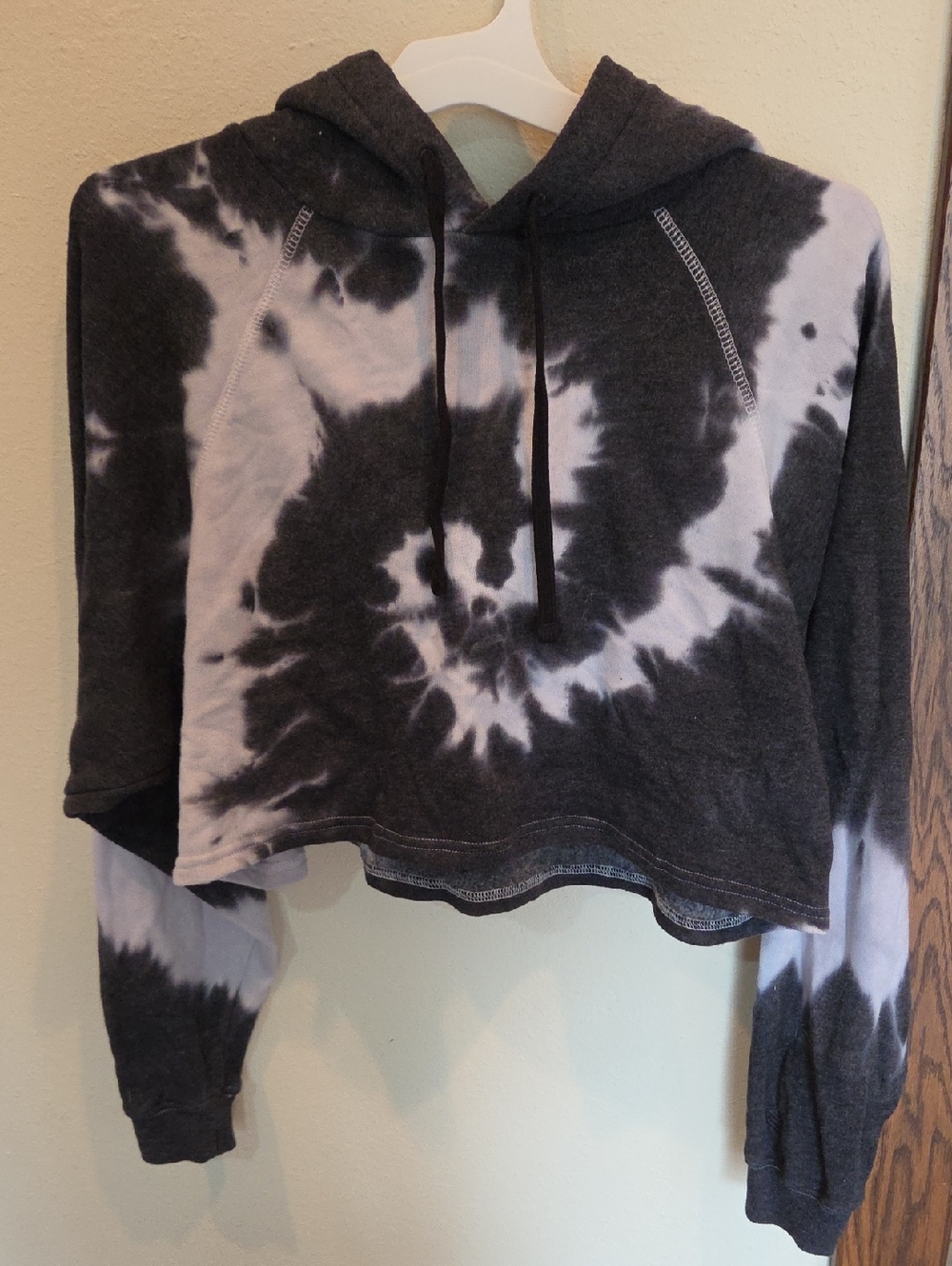 Zine Crop Sweatshirt